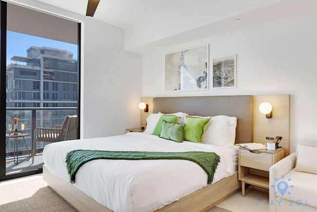 Foto del edificio - 601 NE 1st Ave