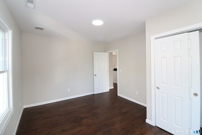 Foto del edificio - 354 Beechmont Ave