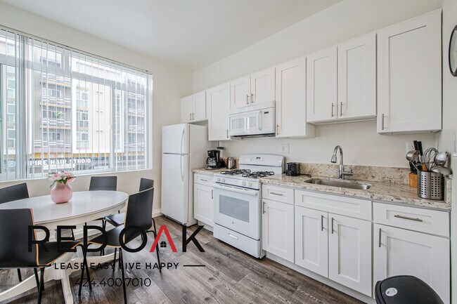 Building Photo - $200 OFF Each Month! Stylish Two Bedroom w...