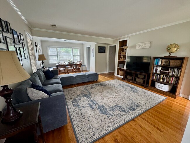 Foto del edificio - 1283 Colonial Rd