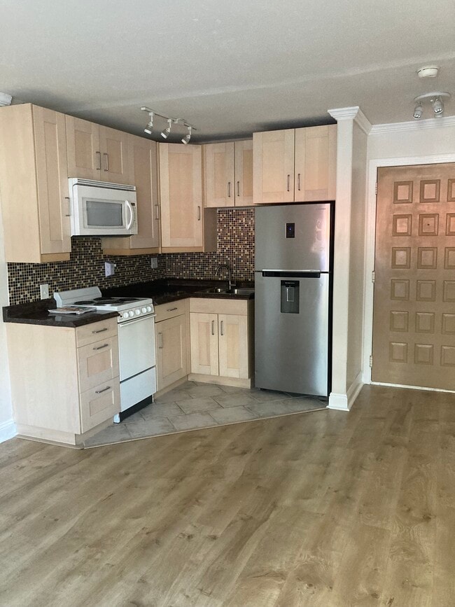 Foto del edificio - 3776 Alabama St