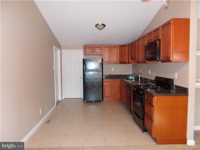 Foto del edificio - 660 Windsor Ave