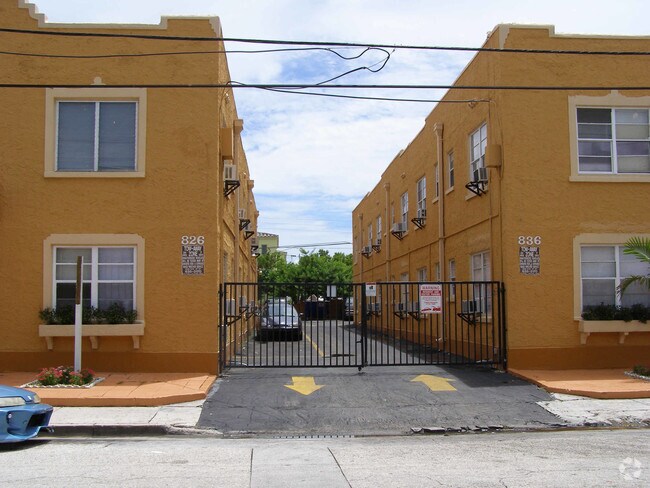 Foto del edificio - 826 SW 6th St