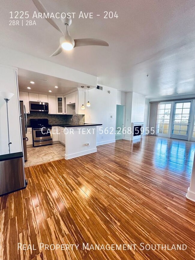 Building Photo - Spacious Two Bed Two Bath gated Condo in LA