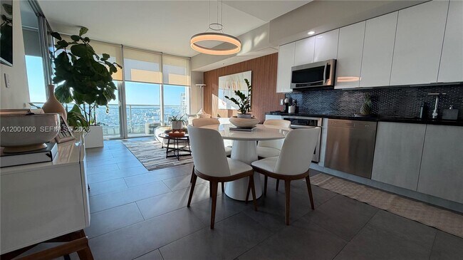 Foto del edificio - 92 SW 3rd St