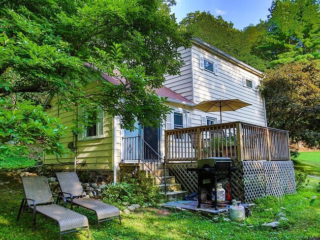 Foto del edificio - 180 Shoddy Hollow Rd