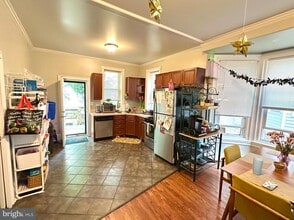 Building Photo - 5213 McKean Ave