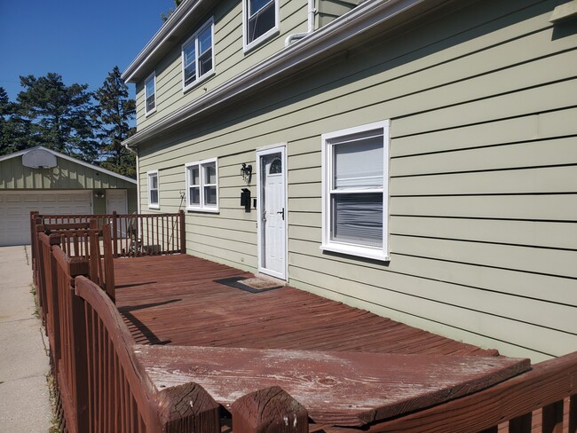 Building Photo - 3769 S 75th St