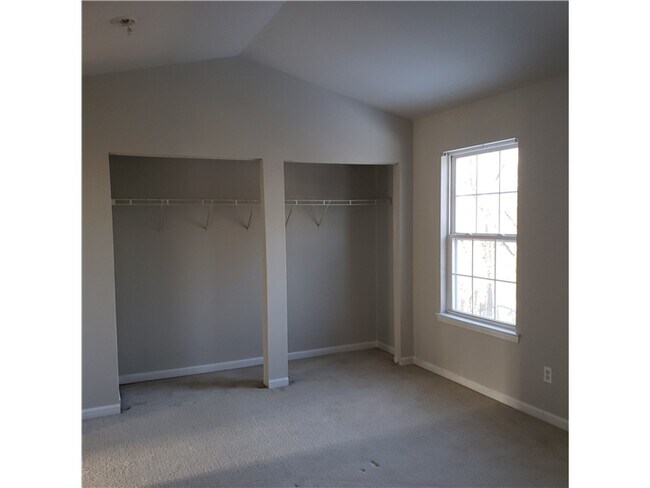 Foto del edificio - 17 Tether Ct