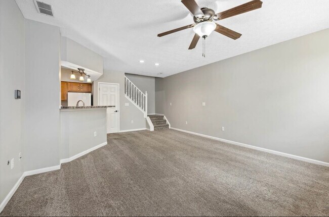 Building Photo - 8023 Seabrook Dr