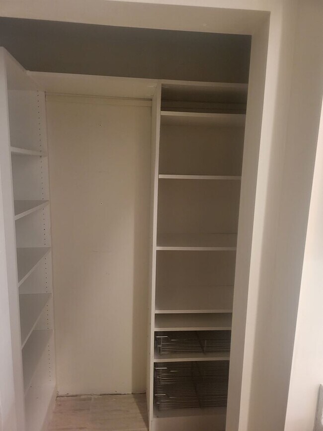 Foto del edificio - HISTORIC EDO 2 Bedroom  2 Bath  CONDO