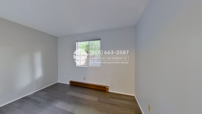 Building Photo - 1408 NE 154th St