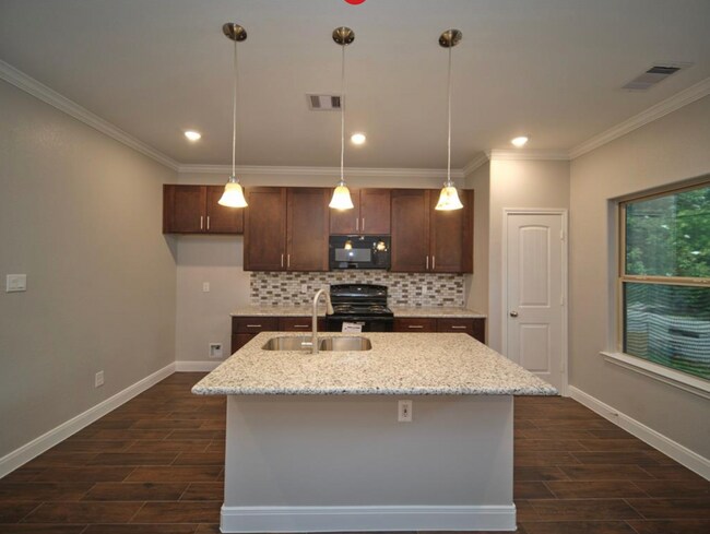 Cocina - 4822 Falls St