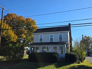 Building Photo - 2215 N Main St Building Photo - 2215 N Main St