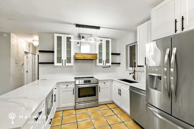 Foto del edificio - 1421 SW 23rd Ave