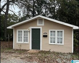 Building Photo - 1605 West St