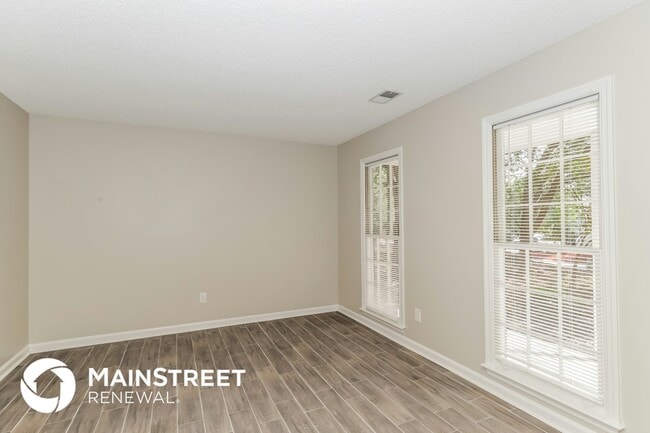 Building Photo - 1384 Grindenwald Dr