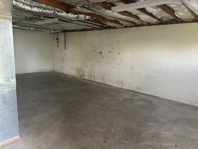 Building Photo - 404 Catron St
