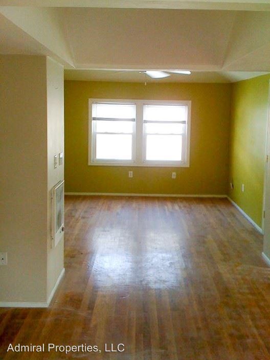 Building Photo - 441 Admiral St