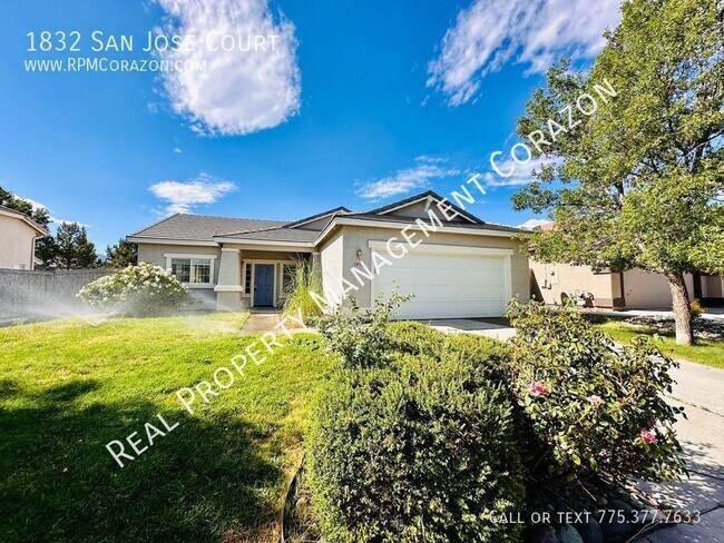 Building Photo - New Flooring throughout!Spacious 3 bedroom...