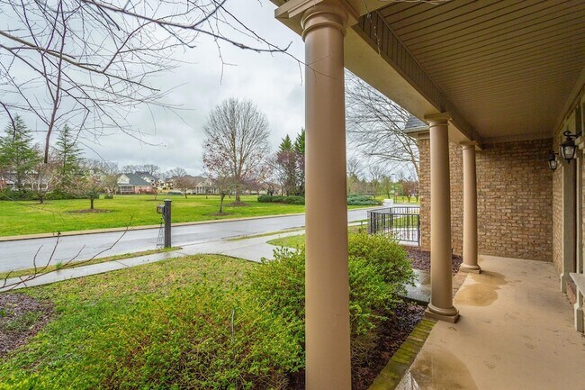 Foto del edificio - 7448 Miss Madison Way
