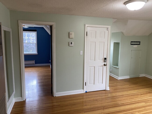 Foto del edificio - 3342 Humboldt Ave N