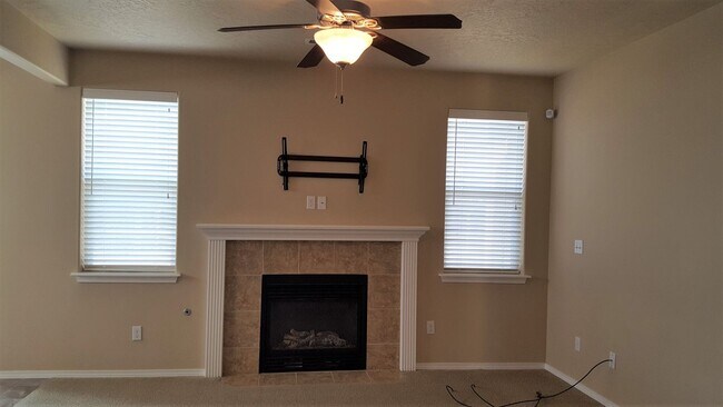 Foto del edificio - 6308 Ochoco Ln