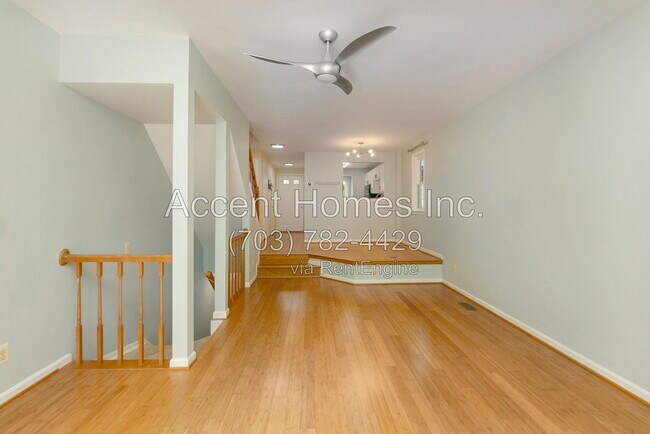 Foto del edificio - 5818 Wescott Hills Way