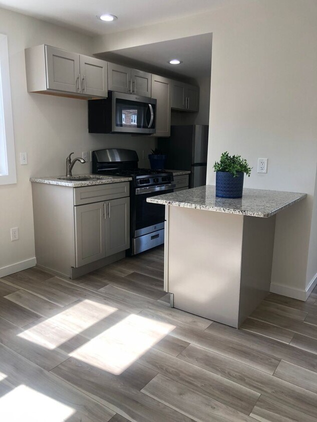 Foto principal - 32 Cedar St
