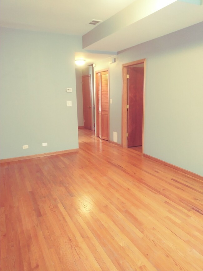 Foto del edificio - 2232 S Kolin Ave