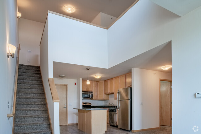 2BR, 2BA - 967SF - Tyberius Terrace Apartments