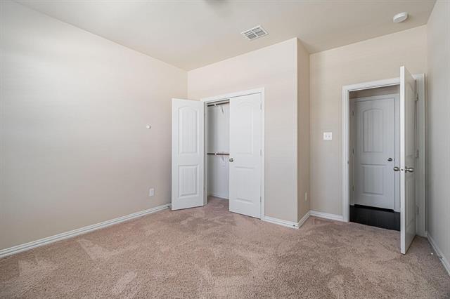Foto del edificio - 5213 Texana Dr