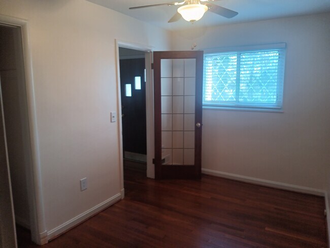 Foto del edificio - 6400 Pickett St