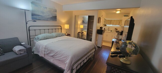 Foto del edificio - 3629 State St