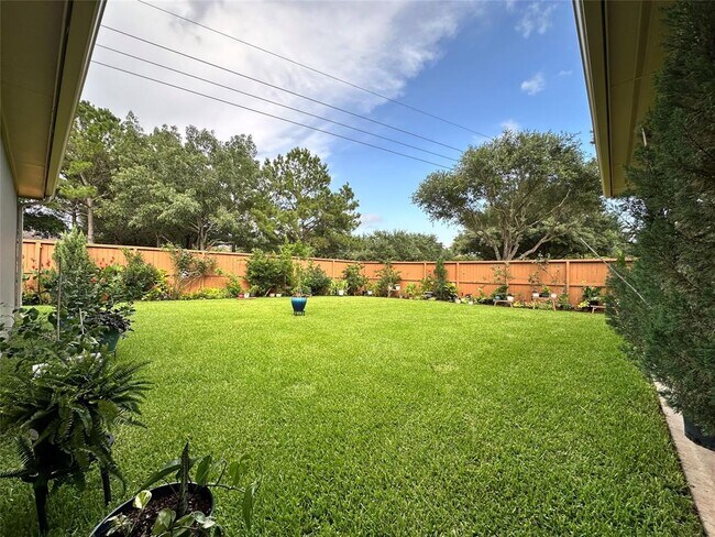Foto del edificio - 26302 Eden Point Ct