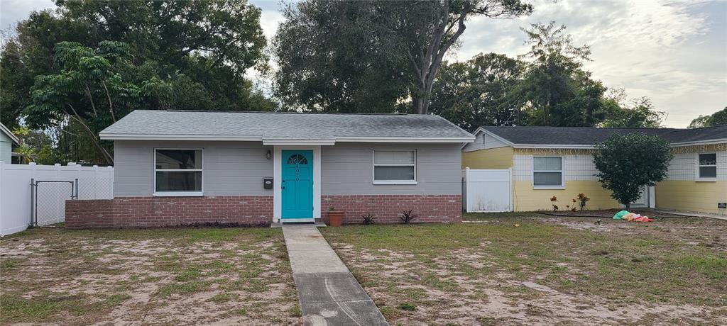 Foto principal - 4020 12th Ave N