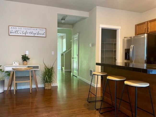 Foto del edificio - 3669 Reagan Ave