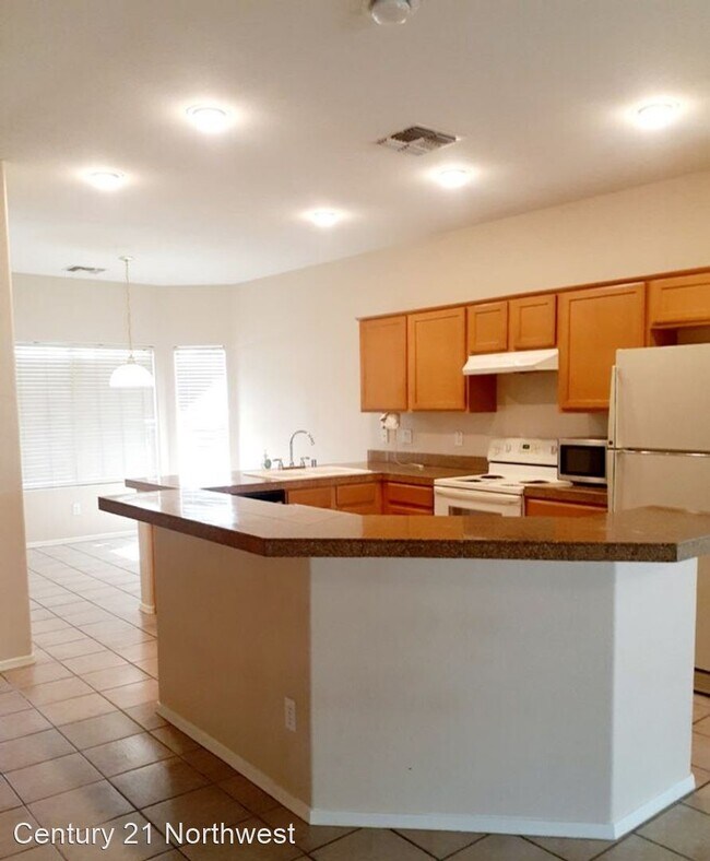 Building Photo - 3 br, 2 bath House - 11642 W Monroe St