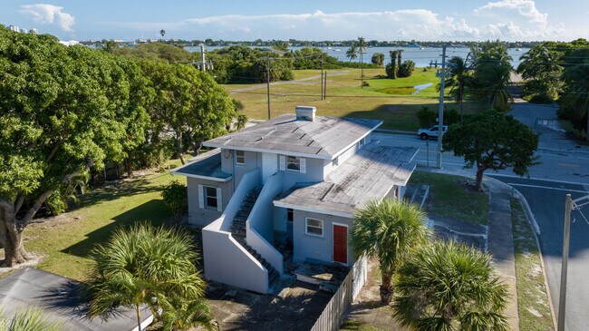 Foto del edificio - 5701 N Flagler Dr
