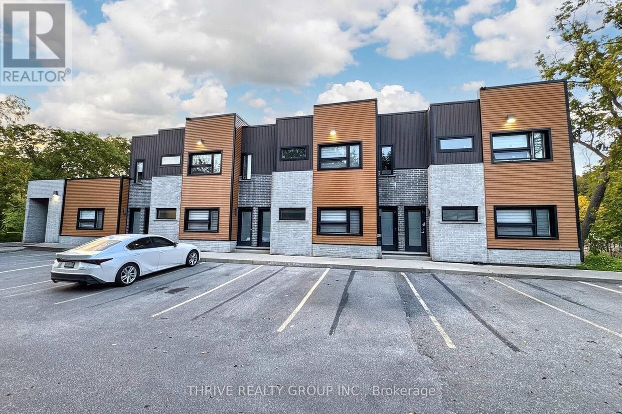 Photo principale - 147-147 Pond Mills Rd