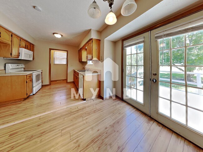 Building Photo - 3744 S Colgate Ave