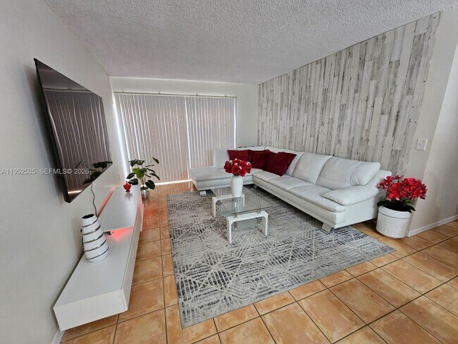 Foto del edificio - 6235 SW Kendale Lakes Cir