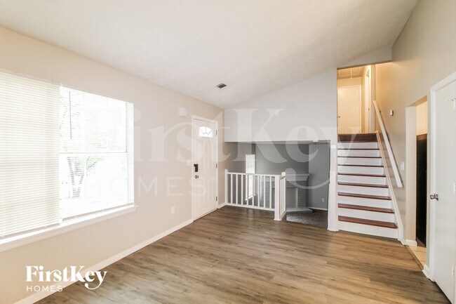 Foto del edificio - 4631 Garden Hills Dr