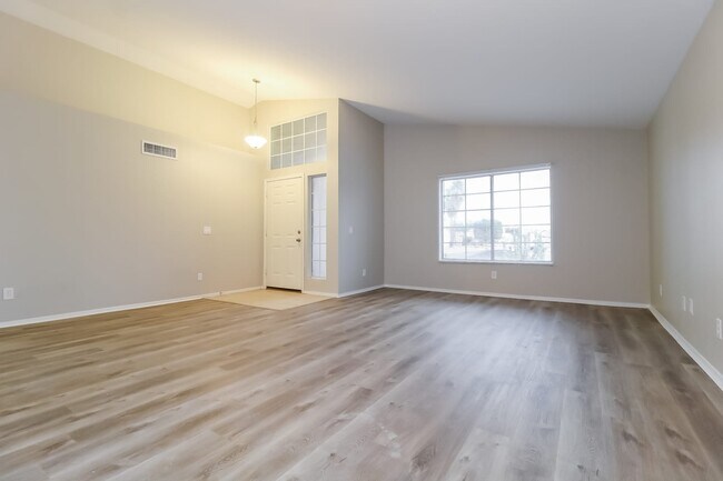 Building Photo - 8872 N 114Th Avenue