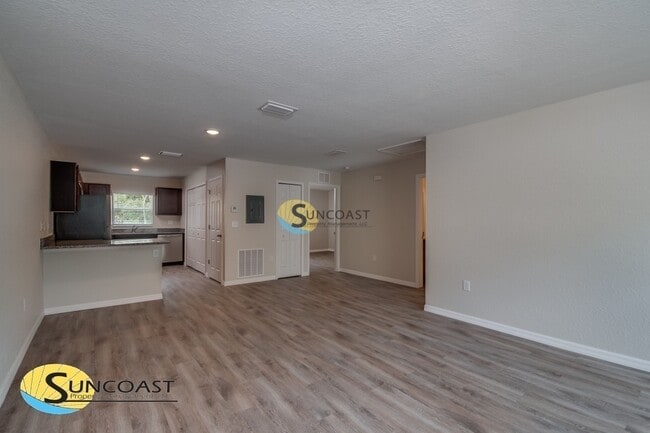 Building Photo - 9337 N Mendoza Way