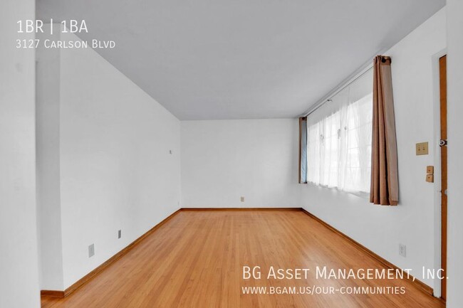 Building Photo - Near Downtown with Parking and Private Lau...