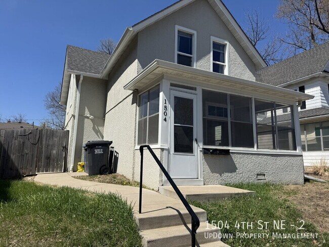 Foto del edificio - 1504 4th St NE