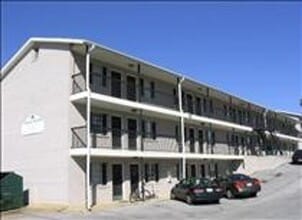 Building Photo - 634 W Magnolia Ave