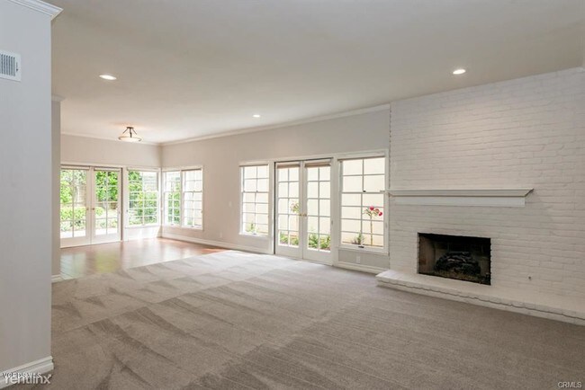 Foto del edificio - 3 br, 2.5 bath Condo - 2949 Winding Ln