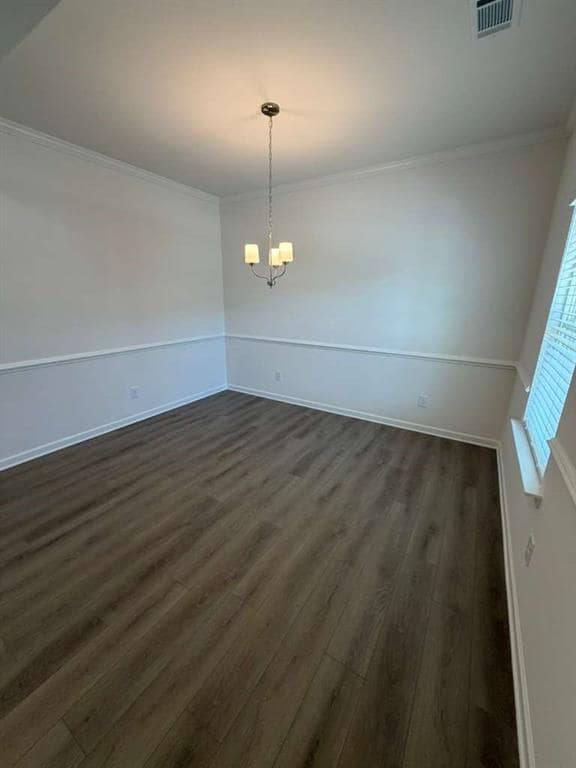 Foto del edificio - 261 Bloomfield Cir